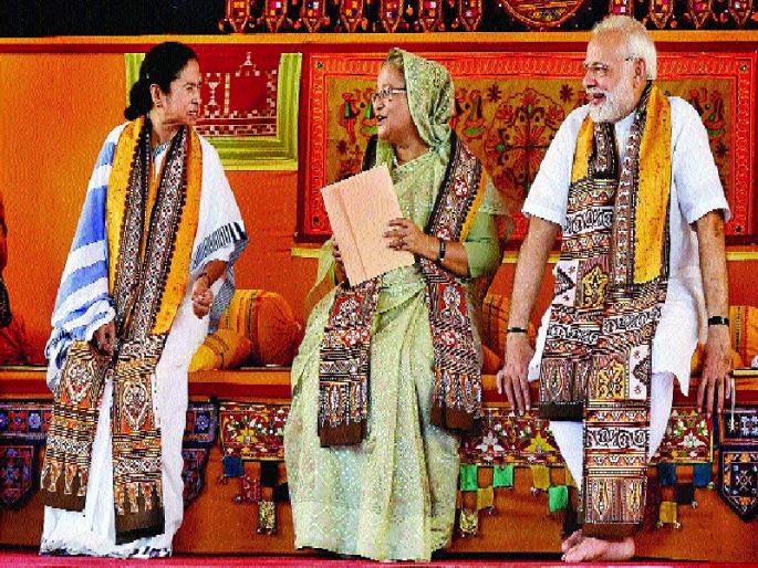 Prime Minister Modi apologizes to the students because there is no water in the university | विद्यापीठात पिण्यास पाणी नसल्याने पंतप्रधान मोदींनी व्यक्त केली विद्यार्थ्यांपुढे दिलगिरी Prime Minister Modi apologizes to the students because there is no water in the university | विद्यापीठात पिण्यास पाणी नसल्याने पंतप्रधान मोदींनी व्यक्त केली विद्यार्थ्यांपुढे दिलगिरी