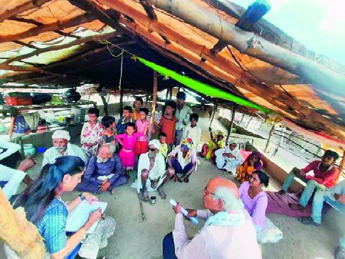 Intrigue to evict 15 members of Vaidu community from the village for selling herbs | जडीबुटी विकणऱ्या वैदू समाजाच्या १५ कुटुंबांना गावातून हाकलण्याचा डाव Intrigue to evict 15 members of Vaidu community from the village for selling herbs | जडीबुटी विकणऱ्या वैदू समाजाच्या १५ कुटुंबांना गावातून हाकलण्याचा डाव