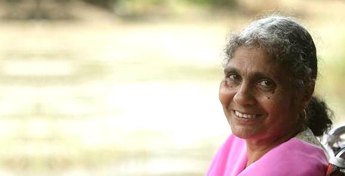 Nasima Hurjuk resigns from Helpers | नसिमा हुरजूक यांचा हेल्पर्स संस्थेचा राजीनामा, संस्थांतर्गत मतभेद विकोपाला