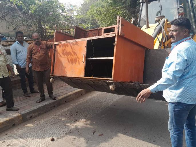 Removed superseded steps in the destructor | नाशकात अतिक्रमित टपऱ्या हटविल्या; नागरिकांनी समाधान व्यक्त केले Removed superseded steps in the destructor | नाशकात अतिक्रमित टपऱ्या हटविल्या; नागरिकांनी समाधान व्यक्त केले