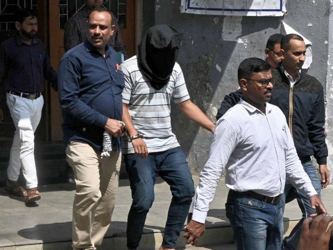 pfi threads from malegaon to jalgaon from pune in the ats arrest | पीएफआयचे धागेदोरे मालेगाव ते व्हाया पुण्यातून जळगावात! मोबाइल ‘वॉश आउट’ करणारा एटीएसच्या जाळ्यात pfi threads from malegaon to jalgaon from pune in the ats arrest | पीएफआयचे धागेदोरे मालेगाव ते व्हाया पुण्यातून जळगावात! मोबाइल ‘वॉश आउट’ करणारा एटीएसच्या जाळ्यात