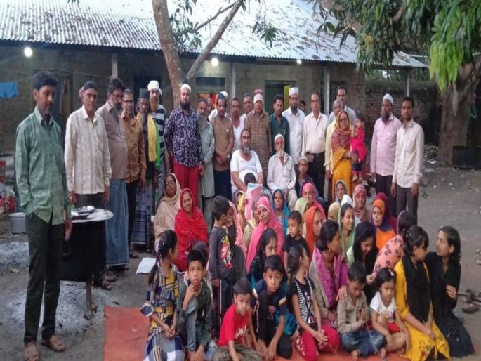 Two hundred devotees' way back from West Bengal still 'closed' | ‘त्या’ दोनशे भाविकांचा पश्चिम बंगालमधून परतण्याचा मार्ग अद्यापही ‘बंद’ Two hundred devotees' way back from West Bengal still 'closed' | ‘त्या’ दोनशे भाविकांचा पश्चिम बंगालमधून परतण्याचा मार्ग अद्यापही ‘बंद’