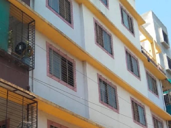 Tired of being harassed by her husband and father-in-law, the married woman killed her two daughters and also committed suicide by jumping from the terrace. | पती, सासरच्या छळाला कंटाळून विवाहितेने पोटच्या दोन मुलींचा खून केला अन् टेरेसवरून उडी घेत स्वतःला संपविले Tired of being harassed by her husband and father-in-law, the married woman killed her two daughters and also committed suicide by jumping from the terrace. | पती, सासरच्या छळाला कंटाळून विवाहितेने पोटच्या दोन मुलींचा खून केला अन् टेरेसवरून उडी घेत स्वतःला संपविले