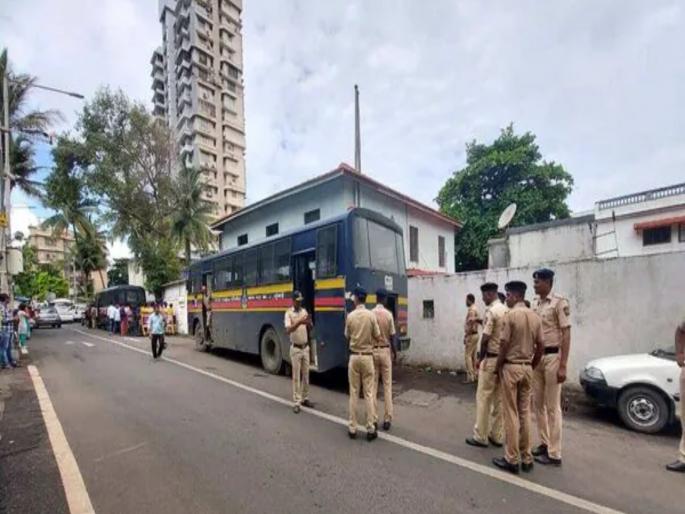 Murder in Nashik over property dispute body dumped near Vaitarna Dam in Palghar Five accused arrested | डिकीमध्ये मृतदेह, पालघरच्या जंगलात विल्हेवाट; नाशिक पोलिसांनी लावला खुनाच्या गुन्ह्याचा छडा Murder in Nashik over property dispute body dumped near Vaitarna Dam in Palghar Five accused arrested | डिकीमध्ये मृतदेह, पालघरच्या जंगलात विल्हेवाट; नाशिक पोलिसांनी लावला खुनाच्या गुन्ह्याचा छडा