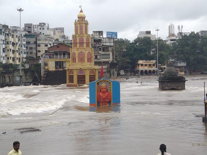 Heavy rain continues in Nashik, 6 thousand cusecs released from Gangapur Dam, Godavari water rises | नाशिकमध्ये मुसळधार पाऊस सुरूच, गंगापूर धरणातून 6 हजार क्यूसेक विसर्ग, गोदावरीला वाढले पाणी Heavy rain continues in Nashik, 6 thousand cusecs released from Gangapur Dam, Godavari water rises | नाशिकमध्ये मुसळधार पाऊस सुरूच, गंगापूर धरणातून 6 हजार क्यूसेक विसर्ग, गोदावरीला वाढले पाणी