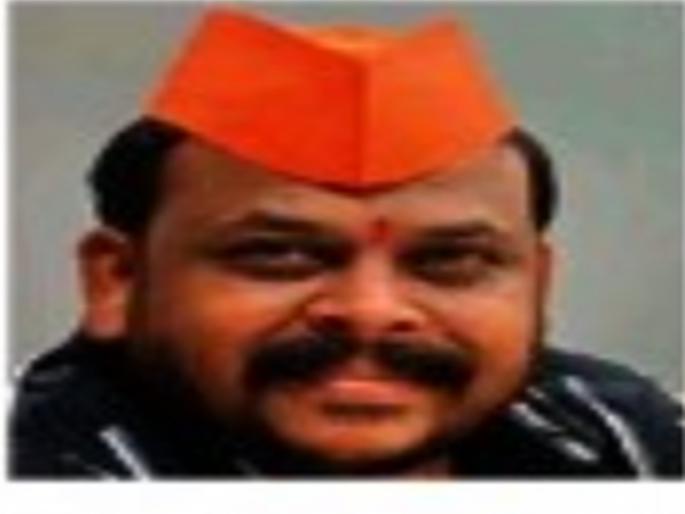 Eight detained in Sinnar murder case Clash between two groups tension in the area | सिन्नरमधील खूनप्रकरणी आठ ताब्यात: दोन गटांत हाणामारी; परिसरामध्ये तणाव Eight detained in Sinnar murder case Clash between two groups tension in the area | सिन्नरमधील खूनप्रकरणी आठ ताब्यात: दोन गटांत हाणामारी; परिसरामध्ये तणाव