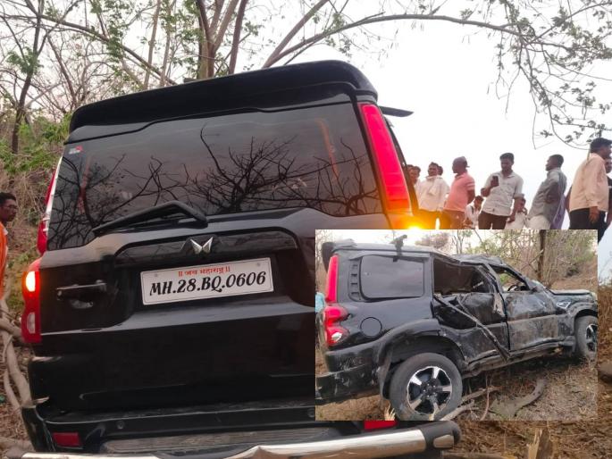 accident news Scorpia rolled over at the sound of Evertech Four killed, four injured | ओव्हरटेकच्या नादात स्कॉर्पिअेा उलटली; चार ठार, चार जखमी; देऊळगाव राजातील दगडवाढी फाट्यानजीकची घटना accident news Scorpia rolled over at the sound of Evertech Four killed, four injured | ओव्हरटेकच्या नादात स्कॉर्पिअेा उलटली; चार ठार, चार जखमी; देऊळगाव राजातील दगडवाढी फाट्यानजीकची घटना