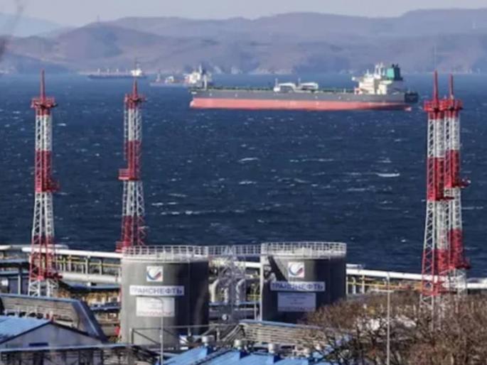 'We don't need anyone's permission', India's response to Trump's exemption on buying oil from Russia | 'आम्हाला कोणाच्याही परवानगीची गरज नाही', रशियाकडून तेल खरेदीबाबत भारताची ठाम भूमिका, ट्रम्पना टोला 'We don't need anyone's permission', India's response to Trump's exemption on buying oil from Russia | 'आम्हाला कोणाच्याही परवानगीची गरज नाही', रशियाकडून तेल खरेदीबाबत भारताची ठाम भूमिका, ट्रम्पना टोला