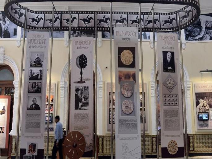 National museum of indian cinema at mumbai how to reach this place | भारतीय चित्रपटसृष्टीचा प्रवास उलगडणारं 'नॅशनल म्युझिअम ऑफ इंडियन सिनेमा' National museum of indian cinema at mumbai how to reach this place | भारतीय चित्रपटसृष्टीचा प्रवास उलगडणारं 'नॅशनल म्युझिअम ऑफ इंडियन सिनेमा'