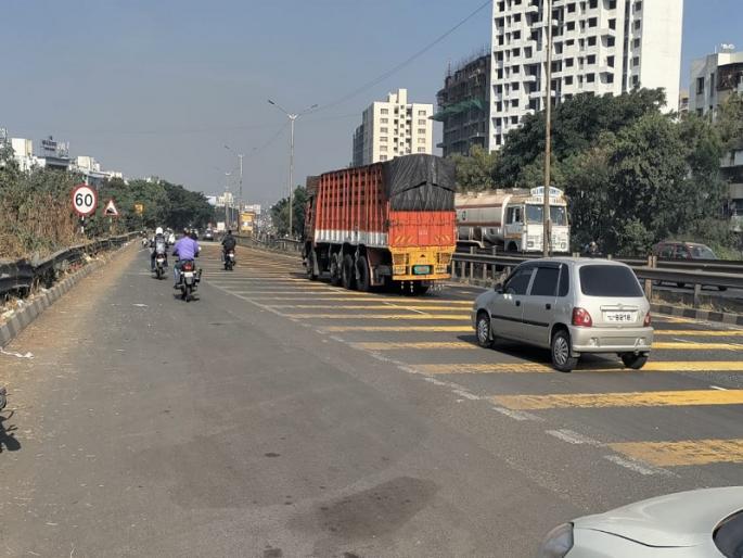 Navale Bridge Accident Will reduce the slope of road Appointment of consultant for accident prevention | Navale Bridge Accident: उतार कमी करणार! अपघात रोखण्यासाठी सल्लागाराची नेमणूक Navale Bridge Accident Will reduce the slope of road Appointment of consultant for accident prevention | Navale Bridge Accident: उतार कमी करणार! अपघात रोखण्यासाठी सल्लागाराची नेमणूक