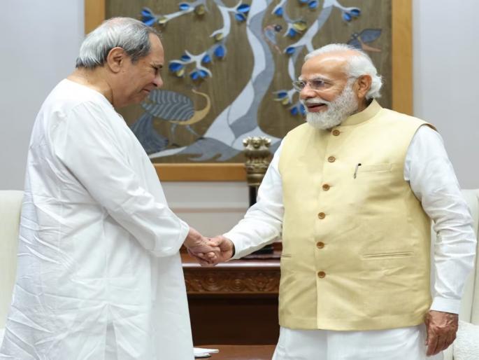 after pm modi meet odisha cm naveen patnaik said that will contest lok sabha elections alone | लोकसभा स्वबळावर! PM मोदींच्या भेटीनंतर नवीन पटनायकांची घोषणा, नितीश कुमारांना धक्का after pm modi meet odisha cm naveen patnaik said that will contest lok sabha elections alone | लोकसभा स्वबळावर! PM मोदींच्या भेटीनंतर नवीन पटनायकांची घोषणा, नितीश कुमारांना धक्का