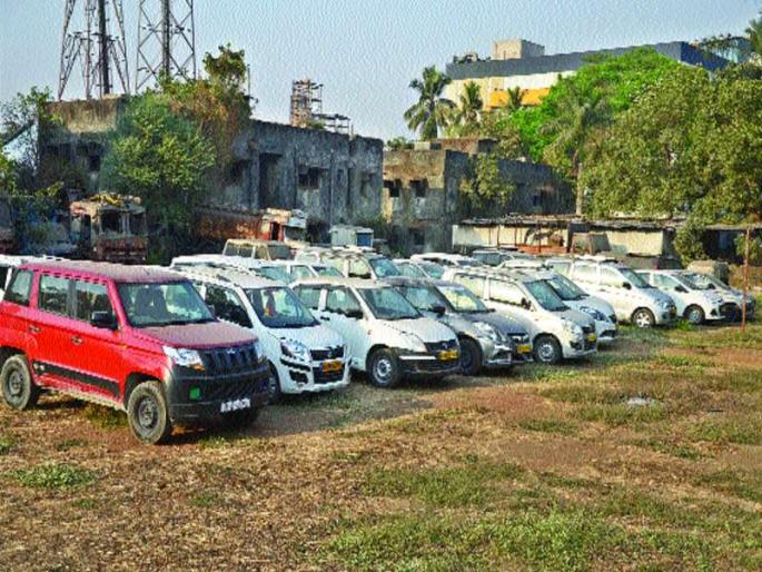 The arrest of the caramel cheater | कारमालकांची फसवणूक करणाऱ्यास अटक The arrest of the caramel cheater | कारमालकांची फसवणूक करणाऱ्यास अटक