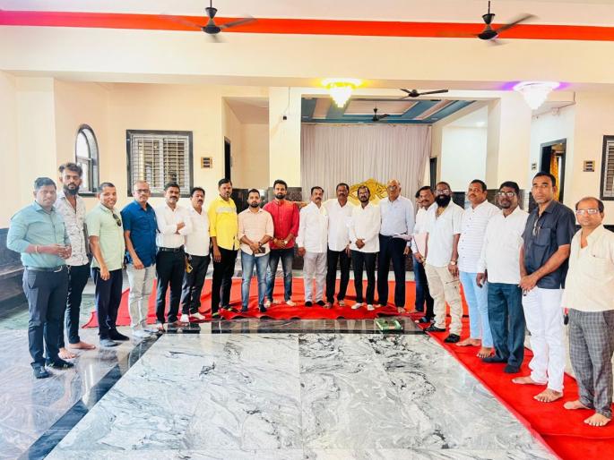 Navi Mumbai International Airport Affected 27 Village Action Committee Note Warning; Decision taken in the meeting | नवी मुंबई आंतराष्ट्रीय विमानतळ बाधित 27 गाव कृती समितीचा नोटाचा इशारा ;बैठकीत घेतला निर्णय Navi Mumbai International Airport Affected 27 Village Action Committee Note Warning; Decision taken in the meeting | नवी मुंबई आंतराष्ट्रीय विमानतळ बाधित 27 गाव कृती समितीचा नोटाचा इशारा ;बैठकीत घेतला निर्णय