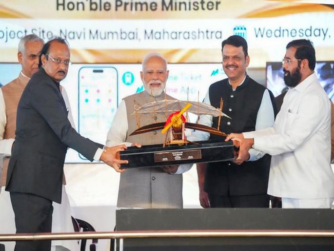 Whose advice prevented the attack on Pakistan? Prime Minister Narendra Modi's question to Congress at Navi Mumbai Airport innogration | पाकवर हल्ला कोणाच्या सांगण्यामुळे राेखला? पंतप्रधान नरेंद्र माेदी यांचा काॅंग्रेसला सवाल