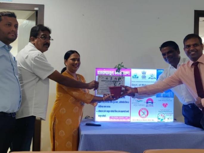 public health department will distribute digital health boards to more than 100 societies in navi mumbai | सार्वजनिक आरोग्य विभाग करणार १०० हून अधिक सोसायट्यांना डिजिटल हेल्थ बोर्डचे वितरण public health department will distribute digital health boards to more than 100 societies in navi mumbai | सार्वजनिक आरोग्य विभाग करणार १०० हून अधिक सोसायट्यांना डिजिटल हेल्थ बोर्डचे वितरण