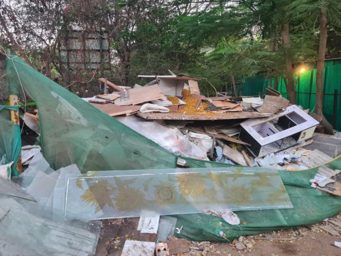 Navi Mumbai: Unauthorized nurseries on Palm Beach demolished, radar remains intact | Navi Mumbai: पाम बीचवरील अनधिकृत रोपवाटिका तोडली तरी, राडारोडा तसाच पडून Navi Mumbai: Unauthorized nurseries on Palm Beach demolished, radar remains intact | Navi Mumbai: पाम बीचवरील अनधिकृत रोपवाटिका तोडली तरी, राडारोडा तसाच पडून