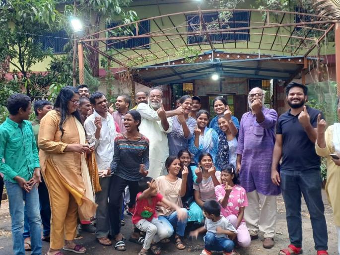 A poll of 84 returnees from death's door | मृत्यूच्या दारातून परत आलेल्या ८४ जणांचे मतदान A poll of 84 returnees from death's door | मृत्यूच्या दारातून परत आलेल्या ८४ जणांचे मतदान