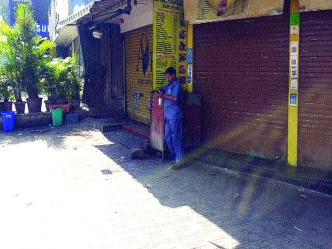 Composite response to the bandh in Navi Mumbai, stop the route in three places | नवी मुंबईत बंदला संमिश्र प्रतिसाद, तीन ठिकाणी रास्ता रोको