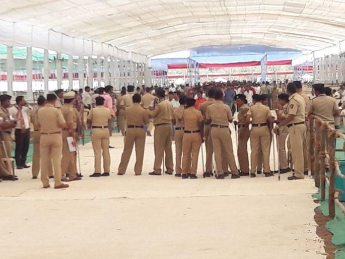 Navi Mumbai Airport will be held at the hands of the Prime Minister | नवी मुंबई विमानतळ भूमिपूजन पंतप्रधानांच्या हस्ते होणार Navi Mumbai Airport will be held at the hands of the Prime Minister | नवी मुंबई विमानतळ भूमिपूजन पंतप्रधानांच्या हस्ते होणार