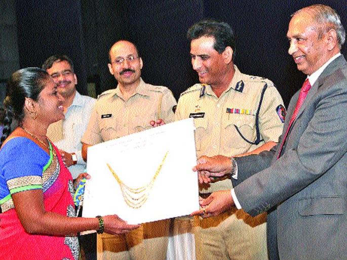 How do the culprit reach bank lockers? | बँकेच्या लॉकरपर्यंत गुन्हेगार पोहोचलेच कसे?