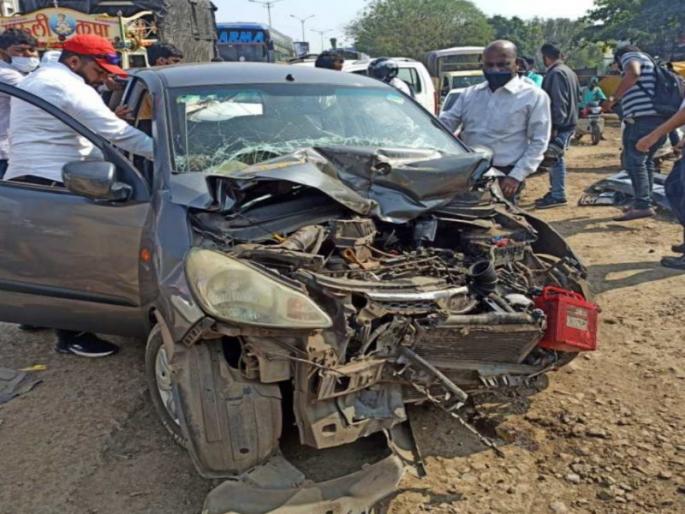 Another horrific accident near Navale Bridge in Pune; The truck hit seven to eight vehicles | पुण्यातील नवले ब्रिजजवळ पुन्हा एकदा भीषण अपघात; भरधाव ट्रकची सात ते आठ वाहनांना धडक Another horrific accident near Navale Bridge in Pune; The truck hit seven to eight vehicles | पुण्यातील नवले ब्रिजजवळ पुन्हा एकदा भीषण अपघात; भरधाव ट्रकची सात ते आठ वाहनांना धडक