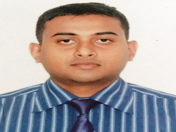 Pretending to be a Navy Officer and get married to highly educated girl is arrested | नेव्ही ऑफिसर असल्याची बतावणी करून विवाह करणाऱ्यास अटक Pretending to be a Navy Officer and get married to highly educated girl is arrested | नेव्ही ऑफिसर असल्याची बतावणी करून विवाह करणाऱ्यास अटक