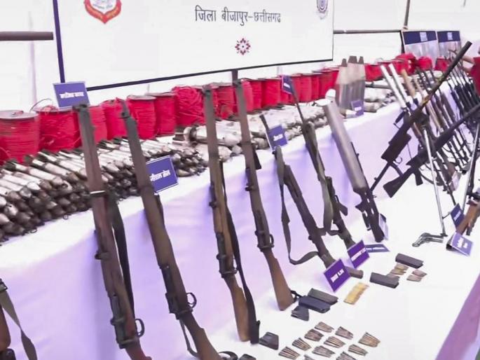 31 maoists killed in 21 days operation on chhattisgarh telangana border a big success | २१ दिवसांत ३१ माओवादी यमसदनी; छत्तीसगड-तेलंगणा सीमेवर कारवाईला मोठे यश 31 maoists killed in 21 days operation on chhattisgarh telangana border a big success | २१ दिवसांत ३१ माओवादी यमसदनी; छत्तीसगड-तेलंगणा सीमेवर कारवाईला मोठे यश
