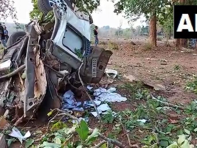 Chhattisgarh : Naxalites attack BJP MLA's convoy in Dantewada | छत्तीसगडमध्ये नक्षलवाद्यांचा भीषण हल्ला, भाजपा आमदाराचा मृत्यू, तीन जवान शहीद Chhattisgarh : Naxalites attack BJP MLA's convoy in Dantewada | छत्तीसगडमध्ये नक्षलवाद्यांचा भीषण हल्ला, भाजपा आमदाराचा मृत्यू, तीन जवान शहीद
