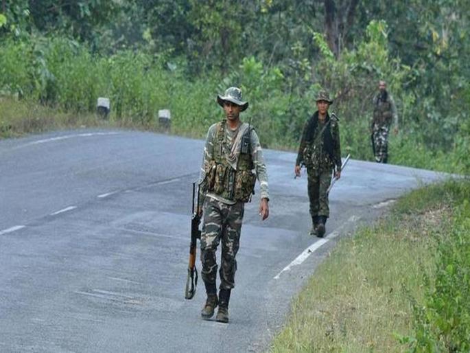 Killed naxal carried 1 lakhs rewards in skirmish | १ लाखांचे इनाम असलेल्या नक्षलवाद्याला घातले कंठस्थान Killed naxal carried 1 lakhs rewards in skirmish | १ लाखांचे इनाम असलेल्या नक्षलवाद्याला घातले कंठस्थान