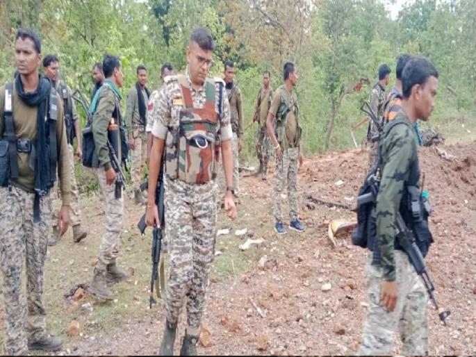 Naxalite Encounter: Hidma was eliminated yesterday, 7 Naxalites including 'Tech Shankar' killed today; Fierce encounter near Andhra-Odisha border | काल हिडमाचा खात्मा, आज ‘टेक शंकर’सह 7 नक्षलवादी ठार; आंध्र-ओडिशा सीमेजवळ भीषण चकमक Naxalite Encounter: Hidma was eliminated yesterday, 7 Naxalites including 'Tech Shankar' killed today; Fierce encounter near Andhra-Odisha border | काल हिडमाचा खात्मा, आज ‘टेक शंकर’सह 7 नक्षलवादी ठार; आंध्र-ओडिशा सीमेजवळ भीषण चकमक