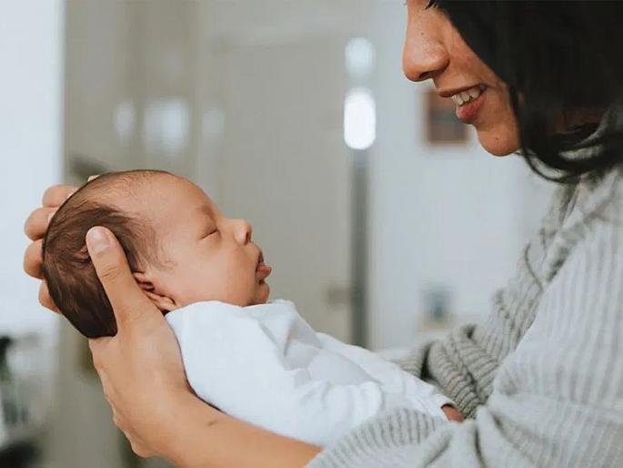 15,013 infants died in care units in Gujarat in 2 years: Govt MMG | चिंताजनक! गुजरातमध्ये 2 वर्षात 15 हजार नवजात शिशूंचा मृत्यू 15,013 infants died in care units in Gujarat in 2 years: Govt MMG | चिंताजनक! गुजरातमध्ये 2 वर्षात 15 हजार नवजात शिशूंचा मृत्यू