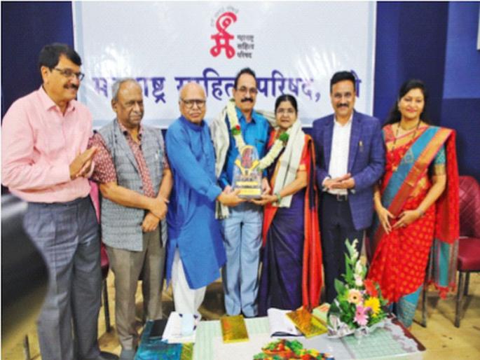 Is this literary, the only ones who ask are of moderate quality; Planned meeting president Sobhane's counterattack | हा साहित्यिक आहे का, विचारणारेच सुमार दर्जाचे; नियोजित संमेलनाध्यक्ष शोभणे यांचा पलटवार Is this literary, the only ones who ask are of moderate quality; Planned meeting president Sobhane's counterattack | हा साहित्यिक आहे का, विचारणारेच सुमार दर्जाचे; नियोजित संमेलनाध्यक्ष शोभणे यांचा पलटवार