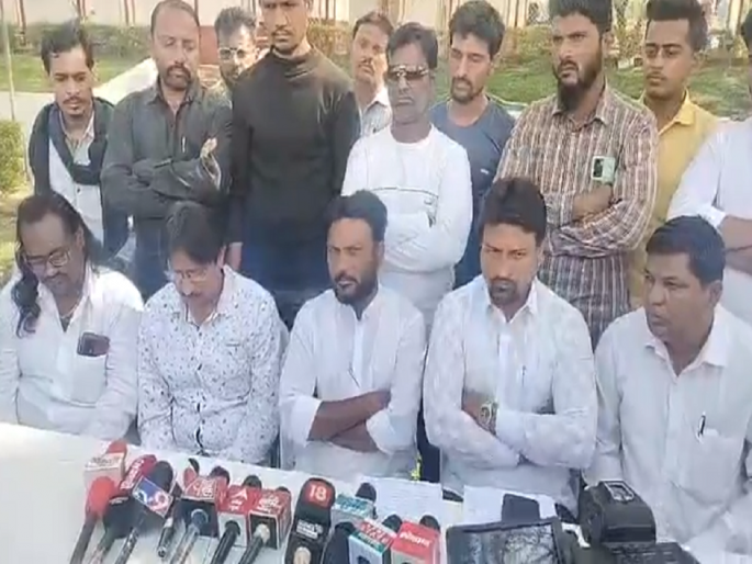 Big split in Chtrapati Sanbhajinagar 's NCP over city renaming; Resignation of 50 Muslim officials | शहर नामांतरावरून राष्ट्रवादीत मोठी फुट; ५० मुस्लिम पदाधिकाऱ्यांचे राजीनामे Big split in Chtrapati Sanbhajinagar 's NCP over city renaming; Resignation of 50 Muslim officials | शहर नामांतरावरून राष्ट्रवादीत मोठी फुट; ५० मुस्लिम पदाधिकाऱ्यांचे राजीनामे