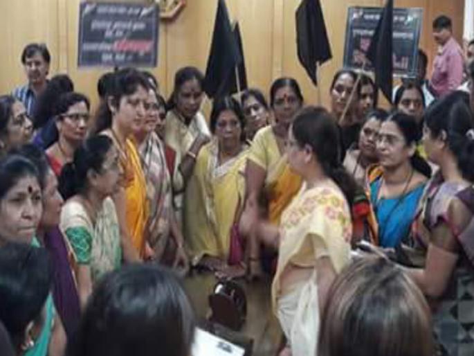 bjp plays with punekars health : ncp attack | आरोग्य प्रमुख देत नाही मग महापौरांनाच सोडत नाही ! bjp plays with punekars health : ncp attack | आरोग्य प्रमुख देत नाही मग महापौरांनाच सोडत नाही !