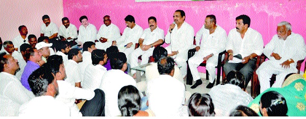 BJP's party will fizzle: Jayant Patil - NCP's strategic strategy in Sangli | भाजपचा पालिकेचा बार फुसका ठरेल : जयंत पाटील -सांगलीत राष्ट्रवादीच्या बैठकीत रणनीती BJP's party will fizzle: Jayant Patil - NCP's strategic strategy in Sangli | भाजपचा पालिकेचा बार फुसका ठरेल : जयंत पाटील -सांगलीत राष्ट्रवादीच्या बैठकीत रणनीती