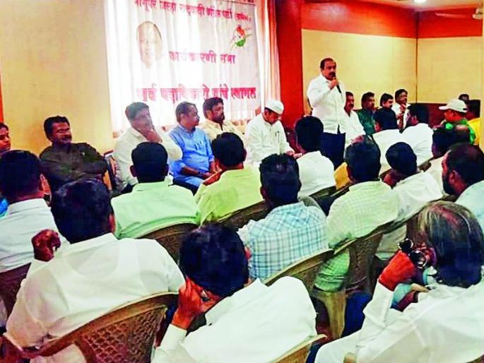 United in the state, in the district but against the Congress | राज्यात एकत्र, जिल्ह्यात मात्र काँग्रेस विरोधात United in the state, in the district but against the Congress | राज्यात एकत्र, जिल्ह्यात मात्र काँग्रेस विरोधात