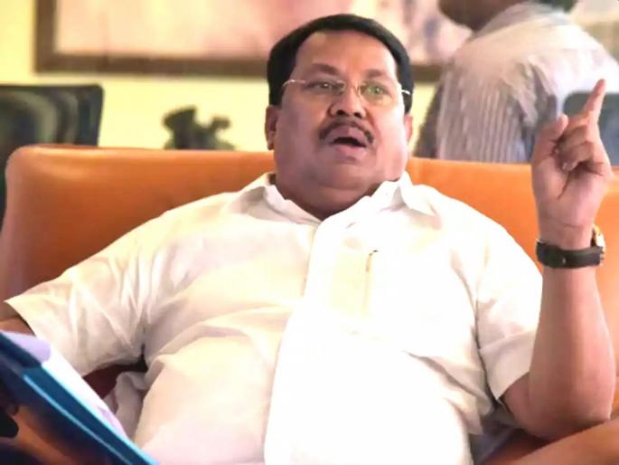 The Election Commission is walking around with BJP pockets; Vadettivar criticized for sending notice to Priyanka Gandhi | निवडणूक आयोग खिशात घालून फिरताहेत; प्रियांका गांधींना नोटीस पाठविल्यावरून वडेट्टीवारांची टीका The Election Commission is walking around with BJP pockets; Vadettivar criticized for sending notice to Priyanka Gandhi | निवडणूक आयोग खिशात घालून फिरताहेत; प्रियांका गांधींना नोटीस पाठविल्यावरून वडेट्टीवारांची टीका