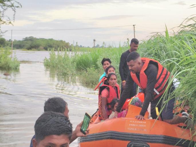 Record-breaking rainfall in Chhatrapati Sambhajinagar district this season, heavy rainfall in 68 out of 84 mandals | छत्रपती संभाजीनगर जिल्ह्यात यंदाच्या मोसमातील रेकॉर्डब्रेक पाऊस, ८४ पैकी ६८ मंडळांत अतिवृष्टी Record-breaking rainfall in Chhatrapati Sambhajinagar district this season, heavy rainfall in 68 out of 84 mandals | छत्रपती संभाजीनगर जिल्ह्यात यंदाच्या मोसमातील रेकॉर्डब्रेक पाऊस, ८४ पैकी ६८ मंडळांत अतिवृष्टी