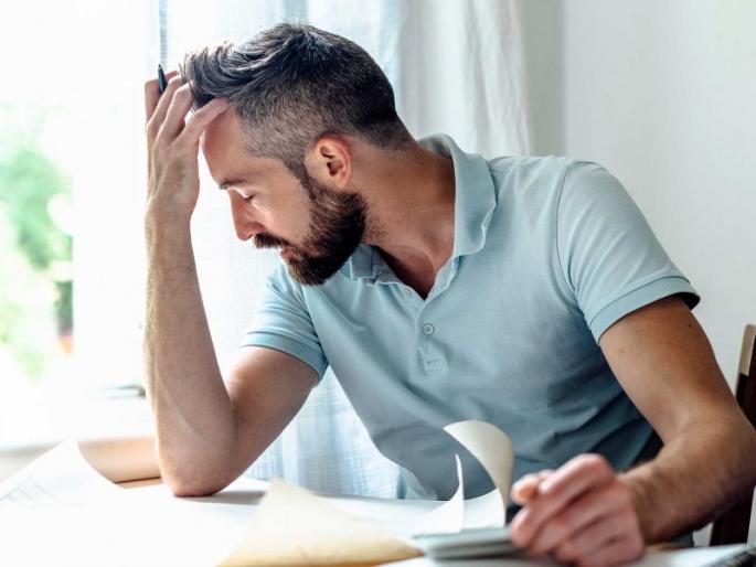 7 Signs that suggest you really need to take a break | जीवनात असं काहीतरी घडतं असेल, तर ब्रेक तो बनता है बॉस...