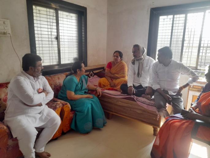 i will not back down until justice is served shiv sena shinde group leader neelam gorhe meets gauri palve family | “न्याय मिळाल्याशिवाय मागे हटणार नाही”; नीलम गोऱ्हे यांनी घेतली गौरी पालवे कुटुंबीयांची भेट