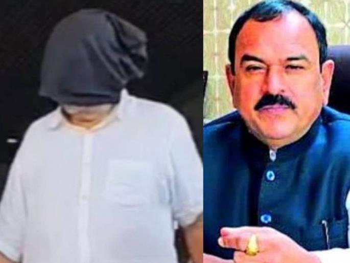 Neeraj Jadhav, who leaked Ashok Kharat's objectionable video, found; Police arrest him, accused of blackmailing women | Ashok Kharat Case : अशोक खरातचे आक्षेपार्ह व्हिडीओ बाहेर काढणारा नीरज जाधव सापडला?; पोलिस कालपासून शोधात Neeraj Jadhav, who leaked Ashok Kharat's objectionable video, found; Police arrest him, accused of blackmailing women | Ashok Kharat Case : अशोक खरातचे आक्षेपार्ह व्हिडीओ बाहेर काढणारा नीरज जाधव सापडला?; पोलिस कालपासून शोधात