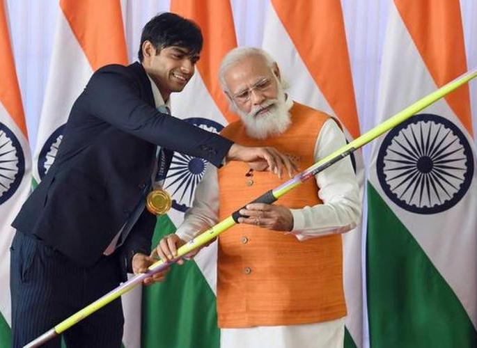 Olympic Gold Medalist Neeraj Chopra to be Honoured with Param Vashistha Seva Medal on Republic Day Eve | Neeraj Chopra : नीरज चोप्राला 'परम विशिष्ट सेवा' पुरस्कार, प्रजासत्ताक दिनी होणार सन्मान 