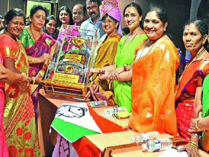 Increase the power of the party by uniting it - Chitra Tiger | एकजुटीने पक्षाची ताकत वाढवा - चित्रा वाघ  Increase the power of the party by uniting it - Chitra Tiger | एकजुटीने पक्षाची ताकत वाढवा - चित्रा वाघ