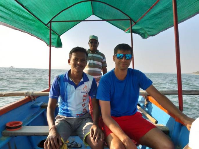 ashish nehra enjoying in sindhudurg! | ‘नेहराजीं’ची सिंधुदुर्गात भटकंती!