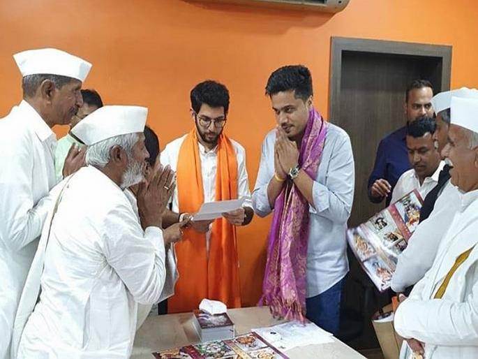Aditya Thackeray promises to clean Indraani river in Andali to rohit pawar | आळंदीतील इंद्रायणी नदी स्वच्छ करणार, आदित्य ठाकरेंचं आश्वासन Aditya Thackeray promises to clean Indraani river in Andali to rohit pawar | आळंदीतील इंद्रायणी नदी स्वच्छ करणार, आदित्य ठाकरेंचं आश्वासन