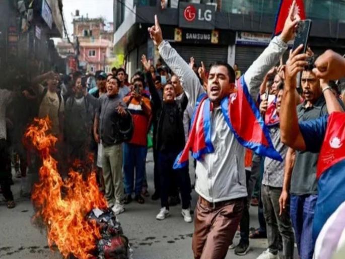 The DSP who ordered the firing was brutally beaten to death by Gen-Z protesters 22 people have died so far | ज्या DSP नं गोळीबाराचा आदेश दिला, त्याला Gen-Z आंदोलनकांनी बेदम मारहाण करत संपवलं! आतापर्यंत २२ जणांचा मृत्यू The DSP who ordered the firing was brutally beaten to death by Gen-Z protesters 22 people have died so far | ज्या DSP नं गोळीबाराचा आदेश दिला, त्याला Gen-Z आंदोलनकांनी बेदम मारहाण करत संपवलं! आतापर्यंत २२ जणांचा मृत्यू
