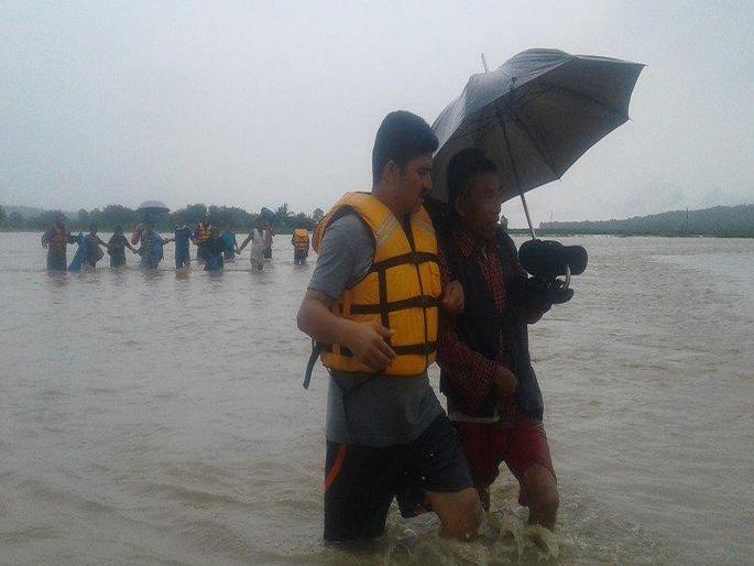 Nepal floods and landslides leave 43 dead, others missing | नेपाळमध्ये पावसाचा धुमाकूळ! आतापर्यंत 43 जणांचा मृत्यू Nepal floods and landslides leave 43 dead, others missing | नेपाळमध्ये पावसाचा धुमाकूळ! आतापर्यंत 43 जणांचा मृत्यू