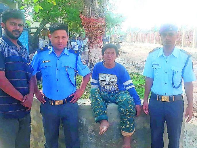 Nepalese patient reached home | नेपाळी रुग्णाला मायदेशी पोहचविले Nepalese patient reached home | नेपाळी रुग्णाला मायदेशी पोहचविले