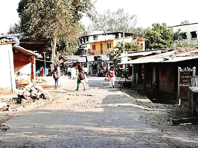 Concreteization of the Neel Khanda road is incomplete | नेरळ खांडा रस्त्याचे काँक्रीटीकरण अपूर्ण Concreteization of the Neel Khanda road is incomplete | नेरळ खांडा रस्त्याचे काँक्रीटीकरण अपूर्ण