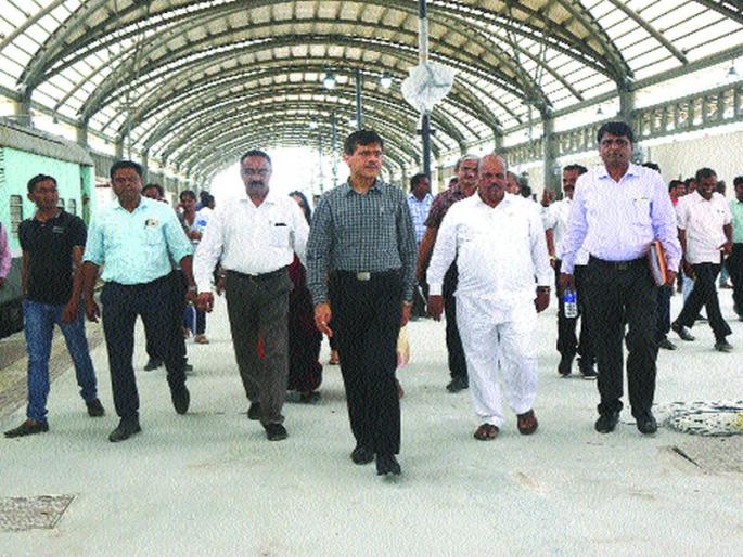 Countdown to Nerul-Uran locales | नेरुळ-उरण लोकलचे काउंटडाउन Countdown to Nerul-Uran locales | नेरुळ-उरण लोकलचे काउंटडाउन